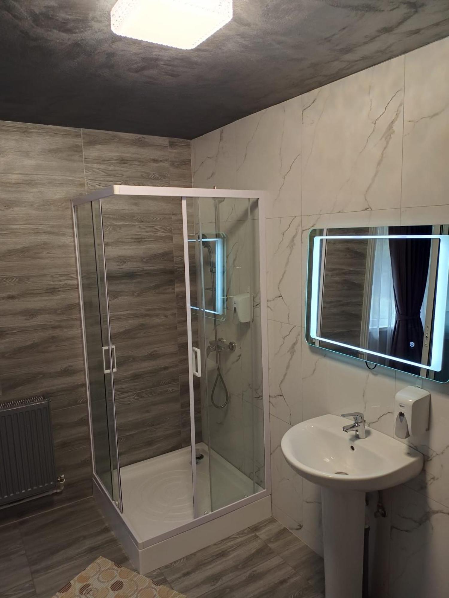 La Protap Calimanesti Hotell Exteriör bild