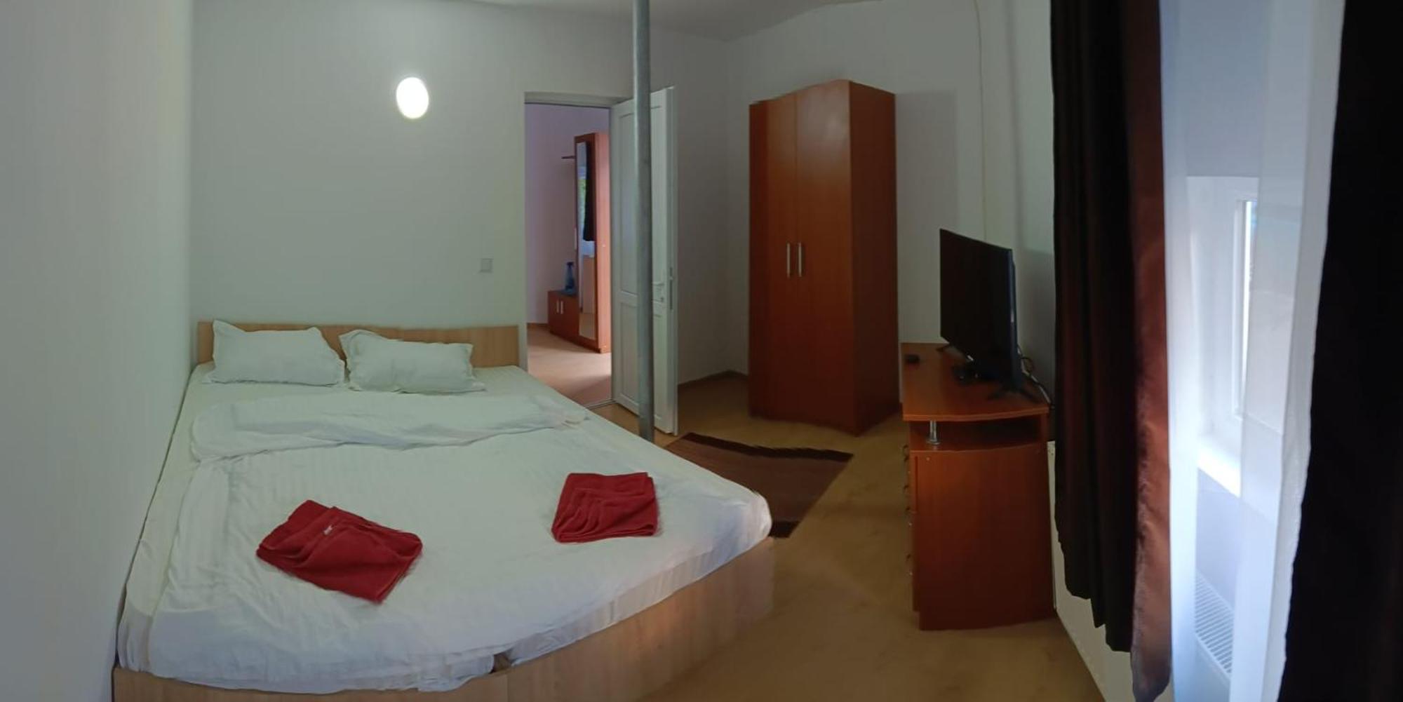 La Protap Calimanesti Hotell Exteriör bild